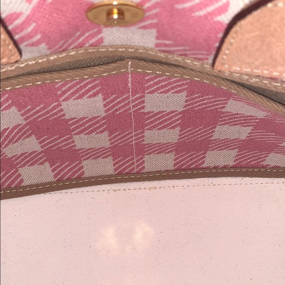 Beautiful Pink and white Dooney & Bourke handbag - Picture 7 of 8